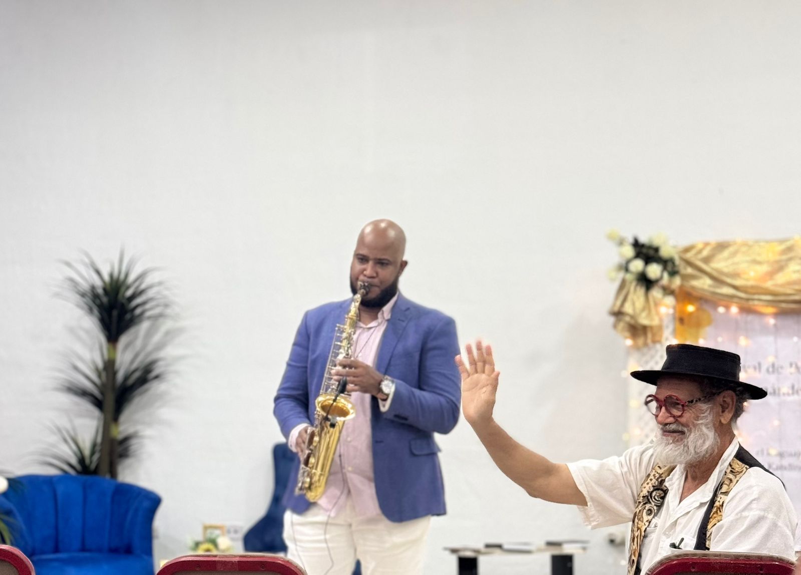 𝐈𝐕 𝐅𝐞𝐬𝐭𝐢𝐯𝐚𝐥 𝐝𝐞 𝐏𝐨𝐞𝐬𝐢́𝐚“𝐓𝐨𝐦𝐚́𝐬 𝐇𝐞𝐫𝐧𝐚́𝐧𝐝𝐞𝐳 𝐅𝐫𝐚𝐧𝐜𝐨